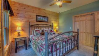 Suite Dreams - Morganton - 6