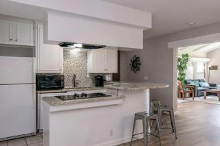 Comanche Trail Guest House - Volente - 5