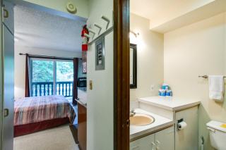 09SLL - Convenient - Inexpensive - Sleeps 2 condo - 6