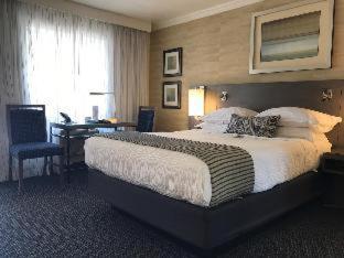 West Beach Inn, a Coast Hotel - 5