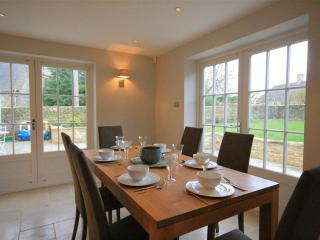 Hillside Cottage - 2