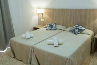 Hostal Mayol - Santa Eularia des Riu - 7