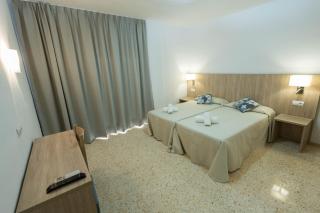 Hostal Mayol - Santa Eularia des Riu - 2