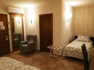 Hotel-Restaurante La Quadra - Maçanet de Cabrenys - 9