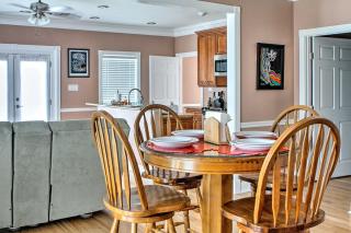 Waterfront NOLA Villa: 23 Mi to French Quarter! - 2