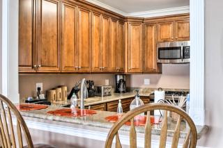 Waterfront NOLA Villa: 23 Mi to French Quarter! - 4