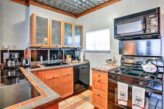 Walk to Attractions Tropical Lake Worth Hideaway! - 4