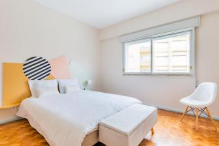 UNIQUE Modernist Duplex apartment & PARKING - Oporto - 4