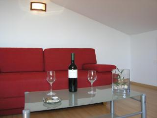 Apartments Aventura Baska for relaxing holidays - Baška - 2