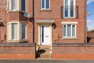 5 bed house with free parking in quiet location - Wolverhampton - 7