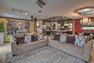 Luxury Apartment Walk to Bus and 1 Mi to Downtown! - 0