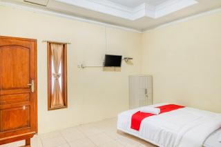 RedDoorz near Wisata Pantai Parangtritis - Kretek - 2
