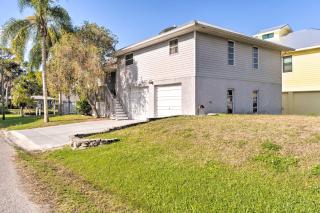 Canalfront Home with Private Dock - 5 Mi to Beaches! - Englewood - 9