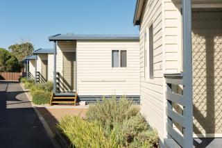 Crestview Tourist Park - Queanbeyan - 1