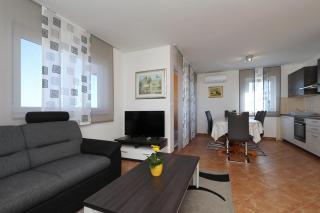 Apartment Dora - 3