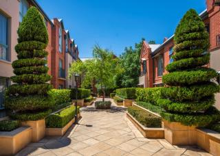 Majestic Old Lion Apartments - Adelaide - 2