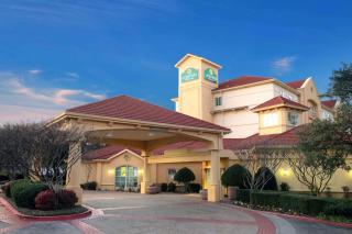 La Quinta by Wyndham Dallas Arlington South - Arlington - 0