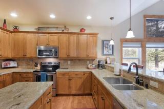 TJ'S MOUNTAIN HAUS by Casago McCall - Donerightmanagement - McCall - 2