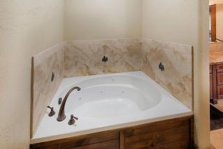 TimberCrest Downtown Lakeview Condo South by Casago McCall - Donerightmanagement - McCall - 1