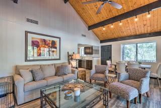 Deck with Wooded Views Rustic-Chic Prescott Cabin! - Prescott - 0
