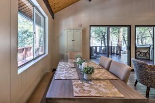 Deck with Wooded Views Rustic-Chic Prescott Cabin! - Prescott - 6