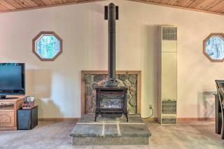 4 Mi to Big Tree State Park Serene Cabin with Deck - 6