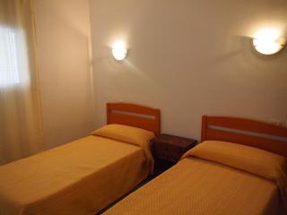 LA PLAGE 44B - Roses - 5