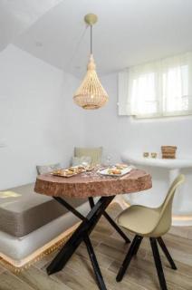 Naxos Island Escape Suites - Plaka - 3
