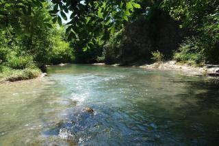 Les pieds dans l'eau - Gîte de L'olivier - Plage privée - Blacons - 8