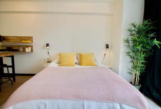 Splendid & cosy studio - perfect location 'Stephanie-Louise area' - 6