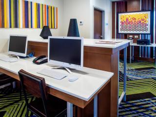 Holiday Inn Express & Suites - Oklahoma City Airport by IHG - Oklahoma City - 7