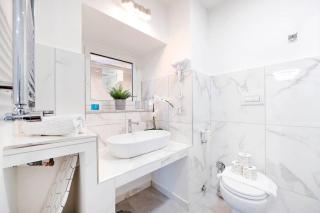 White Panoramic Jacuzzi Suite Trastevere - Rome - 1