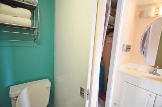 Aloha Surf 1205 Two Beds, Pool, Walk to WAIKIKI BEACH! - 5