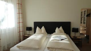 Hotel Garni Löwen - Silz - 5