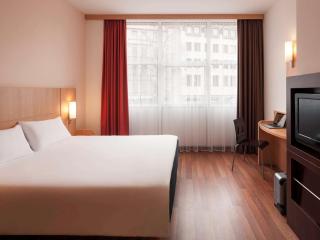ibis Hotel Nürnberg Altstadt - Nuremberg - 2