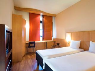 Hotel Ibis Milano Ca' Granda - Milan - 3