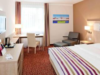 Mercure Hotel Hamburg am Volkspark - Hamburg - 1