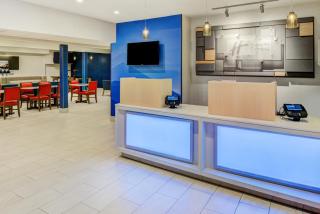Holiday Inn Express Newberg - Wine Country by IHG - Newberg - 2