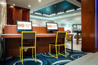 Holiday Inn Express & Suites Orlando- Lake Buena Vista by IHG - Orlando - 2