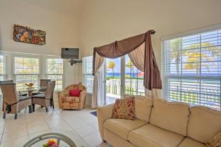 Lovely Sea Dreams Villa with Private Beach and Deck! - Banksville - 6