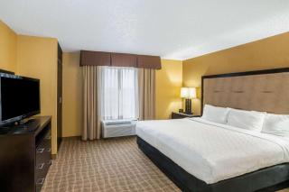 La Quinta by Wyndham Hot Springs - Hot Springs - 9