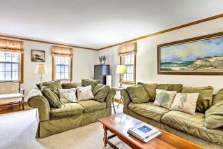 2 Mi to Shore Home with BBQ and Beach Gear in Mashpee - Mashpee - 6