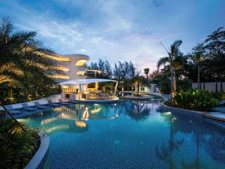 Holiday Inn Resort Phuket Karon Beach by IHG - Karon Beach - 4