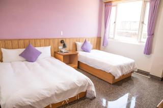 Holiday Hotel - Nangan - 7