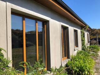 House with sea views close to Beach with WiFi and large kitchen and dining - 1