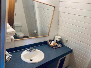 The Ranch Motel - Oakland - 1