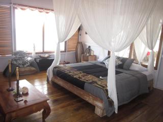 Cemara Beachfront Suite - Mondu - 9