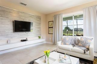 5144 Oakbourne Avenue home - Davenport - 3