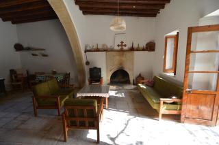 Chloe's House - Pano Akourdalia - 8