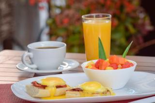 La Riviera Hotel - 6